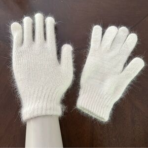 Westbound angora rabbit fur cream fuzzy gloves